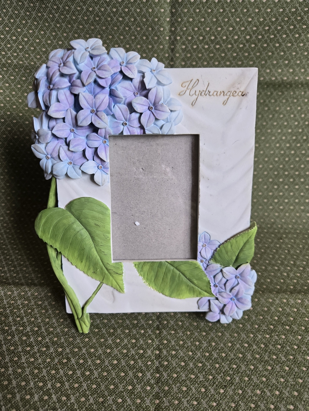 Hydrangea Floral Photo Frame - Picture 1 of 8